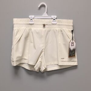 NWT Outdoor Supply Co. Avalanche Women's  Nylon Shorts w/ Pockets Size L. Ivory